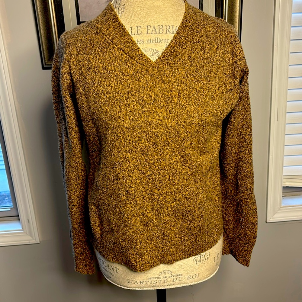 Columbia sweater